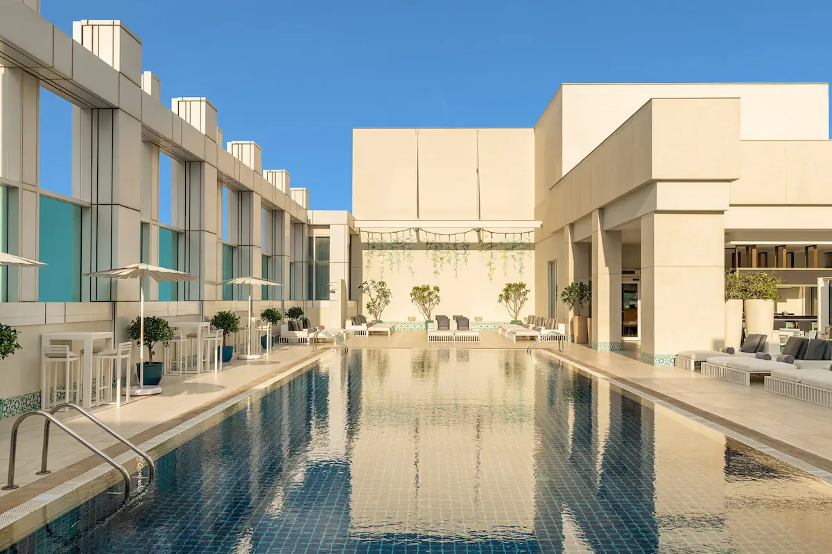 استخر هتل شرایتون گرند دبی